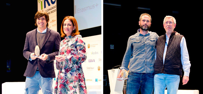 Carlos Serrano, de la FNPI, y Xavier Aldekoa reciben sus Premios iRedes (Foto iRedes)