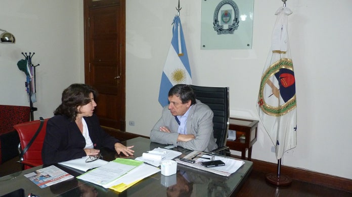 La directora del Cisor, Ana Teruel, y el rector de la UNJu, Rodolfo Tecchi