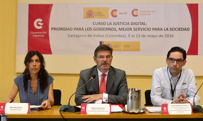 Carlos Medina Ramírez, Rafael Catalá y Mercedes Flórez.