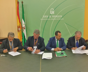 Firma de convenios entre COMUNG y ANPROTEC (Brasil), y APTE