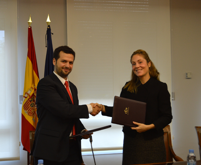 Firma del convenio entre el ICO y el banco público argentino BICE