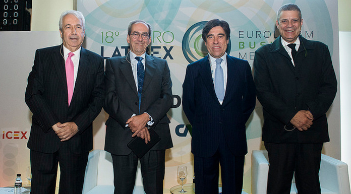 Participantes en el discurso inaugural del XVIII Foro Latibex