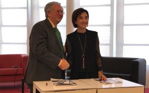 firma acuerdo APTE y TECPARQUES