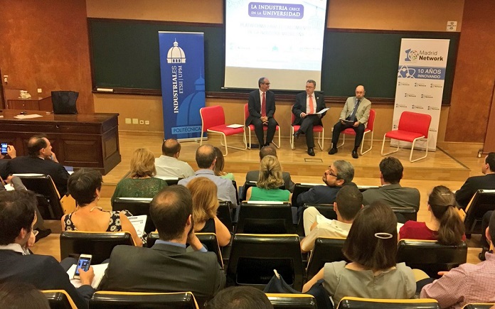 la industria crece en la universidad