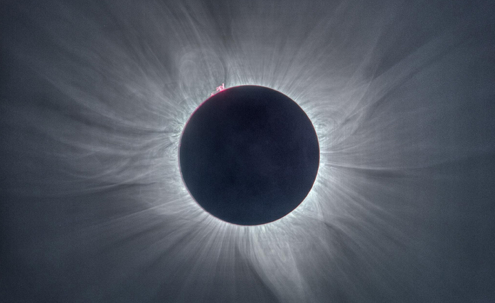 Imagen del Sol tomada desde Palu, Indonesia, el 9 de marzo de 2016. Crédito: J. C. Casado.