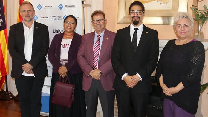 Reunión entre la oficina consular del Ecuador en Palma de Mallorca y la UIB
