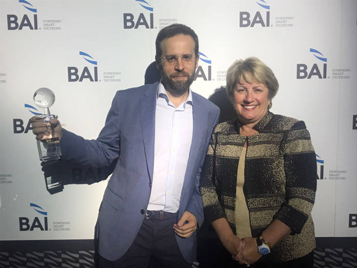 Entrega del premio BAI Global Innovation Awards a Finnovating