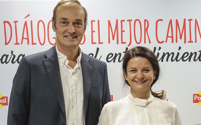 Álvaro Bernad (Calidad Pascual) y Cecilia Hernández (CDTI) ayer en Impact Hub