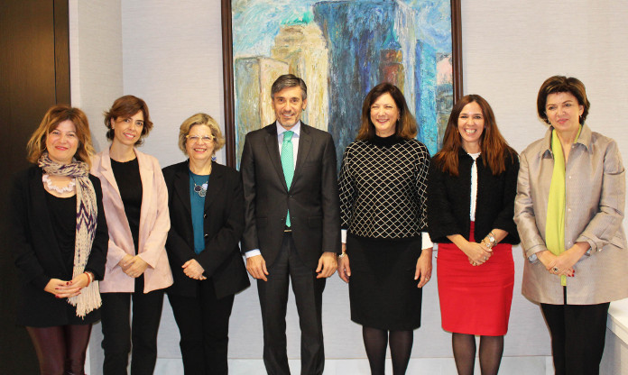 ONU Mujeres apuesta por la inclusión financiera en América Latina en una reunión con la Fundación Microfinanzas BBVA