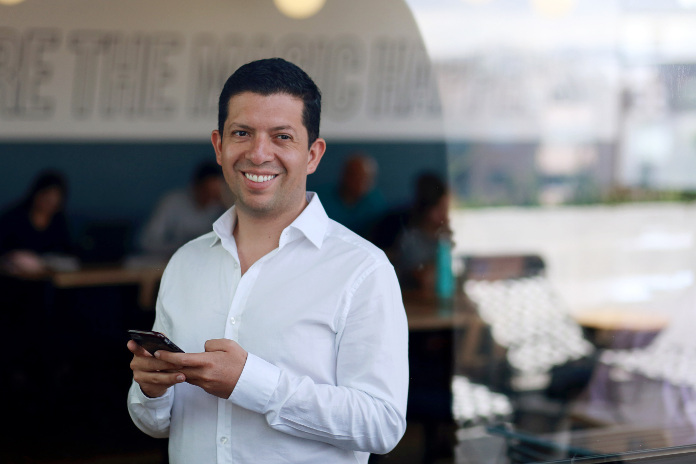Juan Nates, socio director de Chatbot Chocolate en Latinoamérica