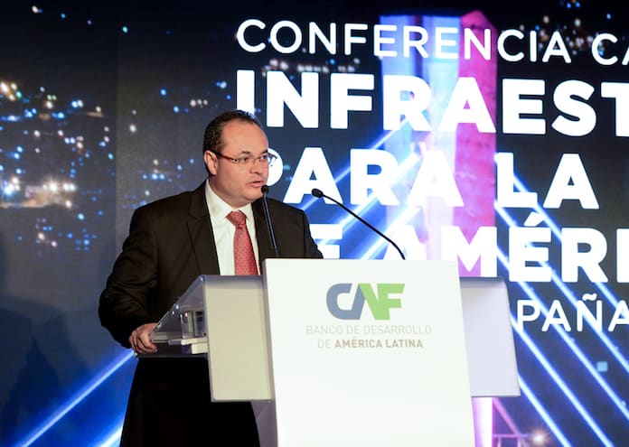El presidente ejecutivo de CAF, Luis Carranza.