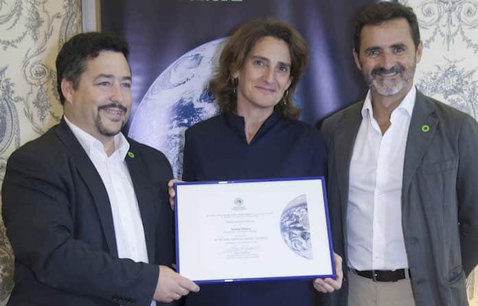 La ministra para la Transición Ecológica, Teresa Ribera, recibe el Climate Reality Project Award