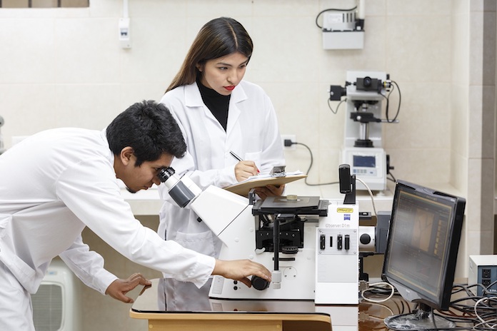 79 investigadores de Perú irán a 20 países para fortalecer conocimientos en ciencia y tecnología