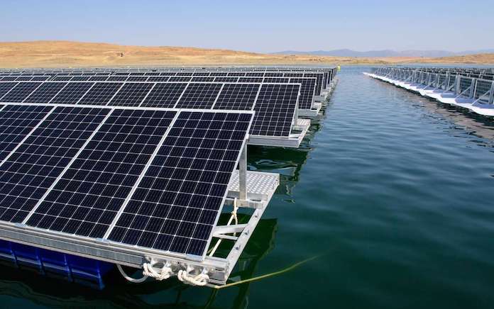 Extremadura alberga la primera planta fotovoltaica flotante de España