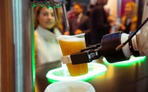 robot cerveza macco robotics