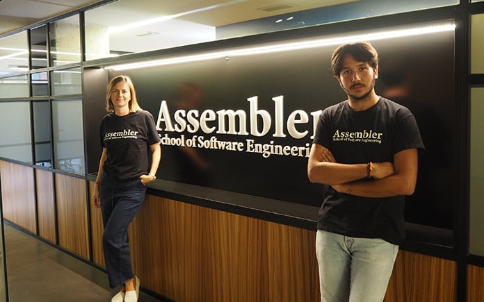 Kasia Adamowicz y Cristian Fondevila, fundadores de Assembler School.