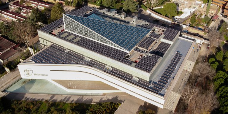 paneles solares telefonica