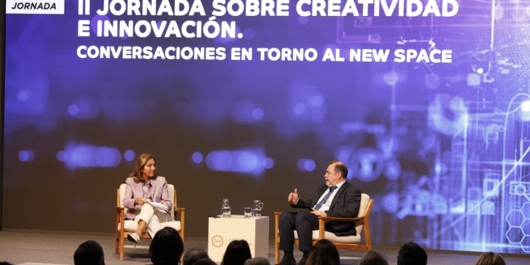 Carmen Vela y Ramón Torrecillas en la jornada sobre innovación y New Space en la Fundación Ramón Areces.