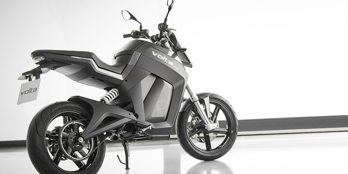 Las motocicletas eléctricas VOLTA garantizan una experiencia de conducción silenciosa y ecológica, sin distracciones ruidosas y sin emisiones a la atmósfera.