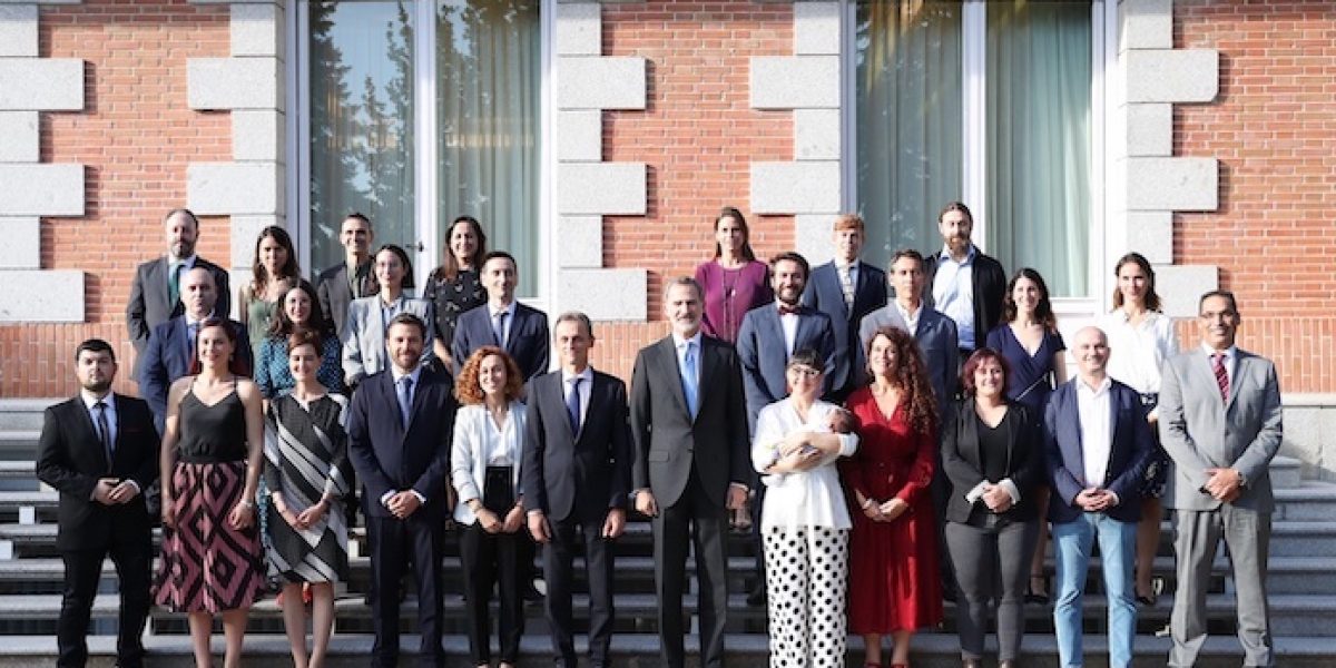 Representantes de Raicex con el rey Felipe VI y el ministro en funciones Pedro Duque (Foto de © Casa de S.M. el Rey)
