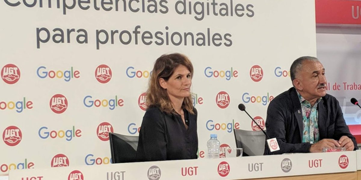 Fuencisla Clemares y Pepe Álvarez, ayer en la sede de UGT en Madrid. Imagen: Google.